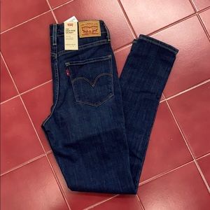 Levi’s 721 High-Rise Skinny 28x30